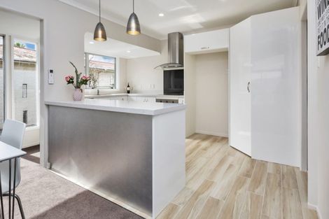 Photo of property in 102 Old Onerahi Road, Onerahi, Whangarei, 0110