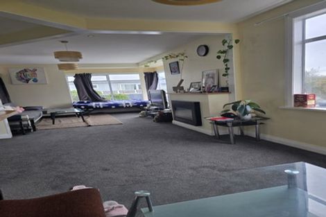 Photo of property in 80 Queens Drive, Lyall Bay, Wellington, 6022