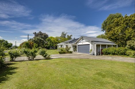Photo of property in 16 The Loop, Meeanee, Napier, 4110