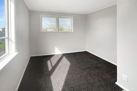 Photo of property in 34-36 Devon Crescent, Bulls, 4818