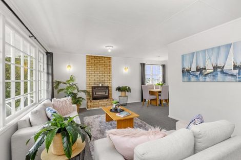 Photo of property in 7 Wanaka Place, Glenview, Hamilton, 3206