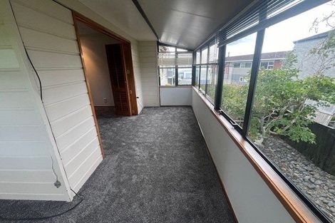 Photo of property in 26b Waller Avenue, Bucklands Beach, Auckland, 2012