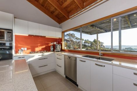 Photo of property in 457 Kiwitahi Road, Helensville, 0875