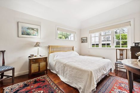 Photo of property in 54 Aurora Terrace, Kelburn, Wellington, 6012