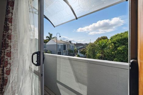 Photo of property in 38f Arawa Street, New Lynn, Auckland, 0600