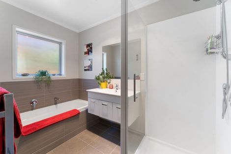 Photo of property in 71 Waterstone Avenue, Paraparaumu, 5032