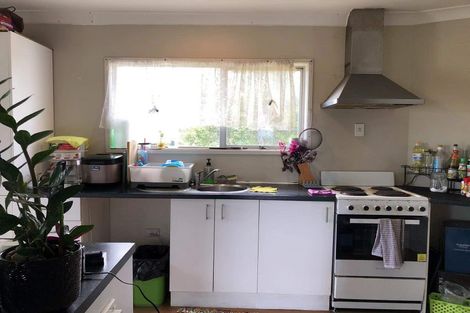 Photo of property in 4 Darcy Place, Massey, Auckland, 0614