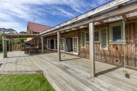 Photo of property in 308 Henderson Valley Road, Henderson Valley, Auckland, 0612