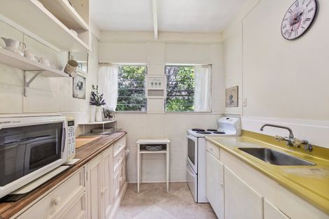 Photo of property in 2/61 Watea Road, Torbay, Auckland, 0630