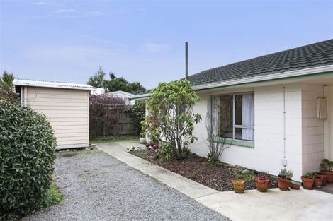 Photo of property in 2/139 Weston Road, St Albans, Christchurch, 8052