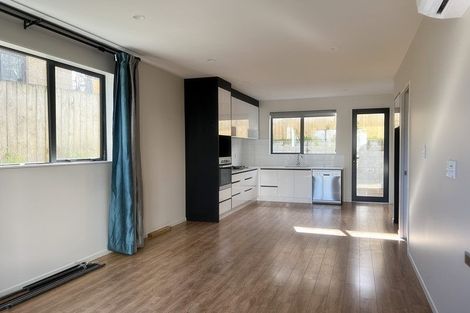 Photo of property in 2 Mariri Road, Kelburn, Wellington, 6012