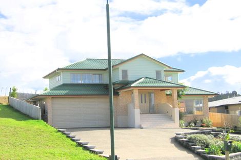 Photo of property in 63 Roberta Crescent, Orewa, 0931