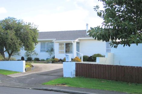 Photo of property in 23 Pulman Place, Clover Park, Auckland, 2019