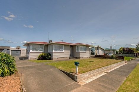 Photo of property in 28 Holdsworth Avenue, Milson, Palmerston North, 4414