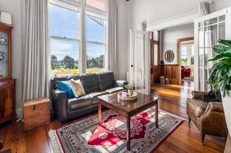 Photo of property in 111 Wharf Road, Clarks Beach, Pukekohe, 2679