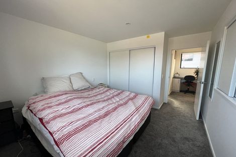 Photo of property in 4/10 Yeovil Road, Te Atatu Peninsula, Auckland, 0610