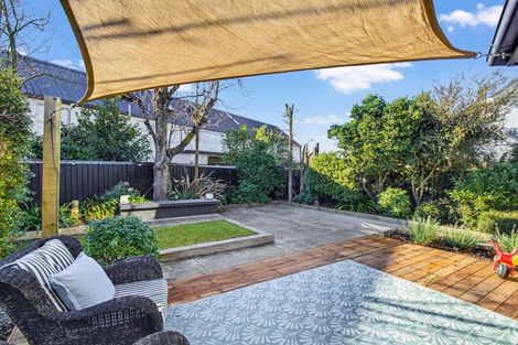 Photo of property in 2/280 Memorial Avenue, Burnside, Christchurch, 8053
