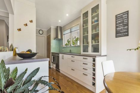 Photo of property in 88 Ennis Avenue, Pakuranga Heights, Auckland, 2010