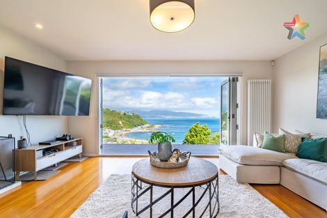 Photo of property in 46 Milne Terrace, Island Bay, Wellington, 6023