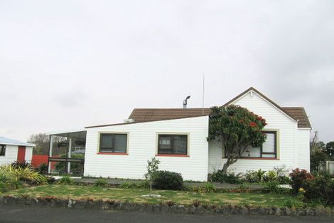 Photo of property in 1 Oliver Road, Hospital Hill, Napier, 4110