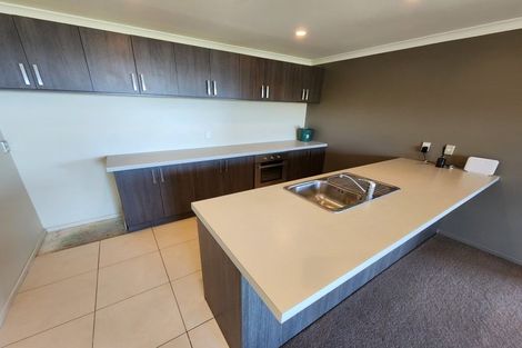 Photo of property in 6 Redcliffs View Lane, Redcliffs, Christchurch, 8081