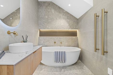 Photo of property in 2 Kiokio Street, Long Bay, Auckland, 0630