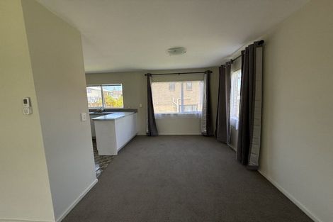 Photo of property in 91 Triangle Road, Massey, Auckland, 0614