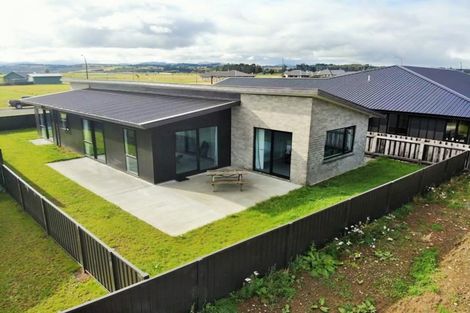 Photo of property in 51 Takitimu Avenue, Te Anau, 9600