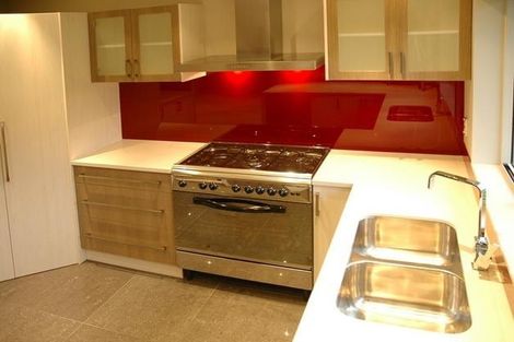 Photo of property in 21 Leburn Crescent, Flat Bush, Auckland, 2016