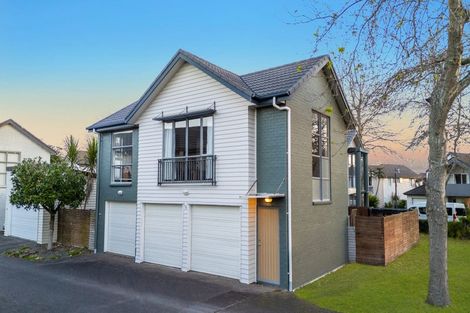 Photo of property in 75 Bruce Pulman Drive, Takanini, 2112