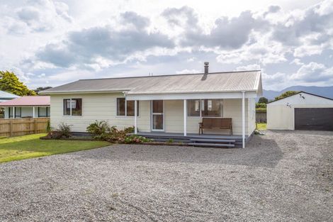 Photo of property in 89 Lake Ferry Road, Lake Ferry, Featherston, 5772