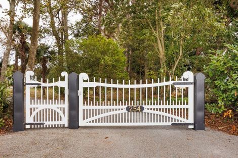 Photo of property in 254 Lockwood Road, Kairanga, Palmerston North, 4475