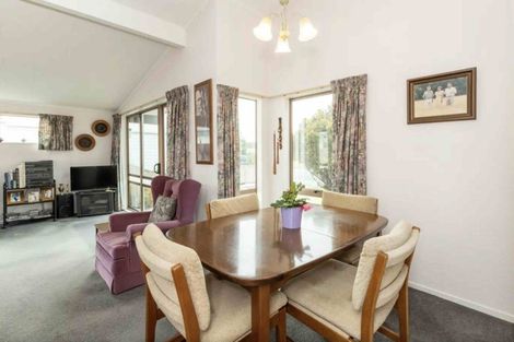 Photo of property in 1/26 Auckland Road, Greenmeadows, Napier, 4112