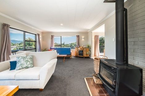 Photo of property in 3 Atua Street, Waikanae Beach, Waikanae, 5036