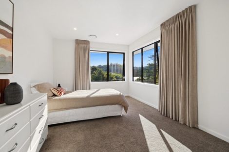 Photo of property in 29 Oscar Road, Greenhithe, Auckland, 0632