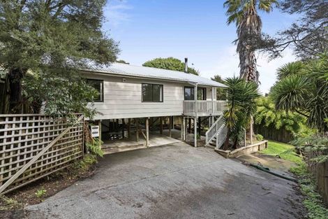 Photo of property in 3/32 Tree View Avenue, Glenfield, Auckland, 0629