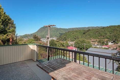 Photo of property in 20 Suffolk Street, Picton, 7220