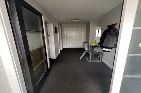 Photo of property in 32 Curletts Road, Sockburn, Christchurch, 8042