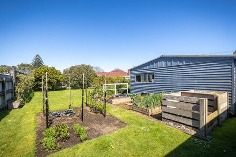 Photo of property in 131 Seaview Road, Westown, New Plymouth, 4310
