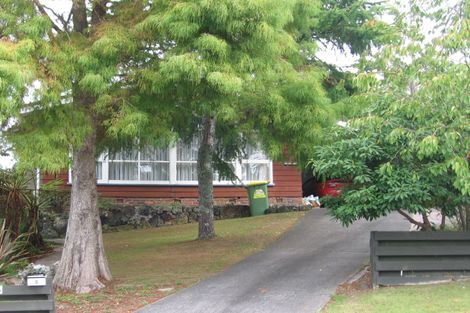 Photo of property in 5 De Val Drive, Titirangi, Auckland, 0604