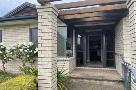Photo of property in 10 Honeysuckle Lane, Ohauiti, Tauranga, 3112