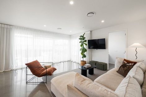 Photo of property in 22 Hugo Shaw Drive, Cambridge, 3434