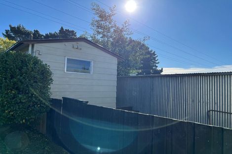 Photo of property in 2/32 Selwyn Road, Cockle Bay, Auckland, 2014