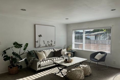 Photo of property in 2/11 Browns Avenue, Pakuranga, Auckland, 2010