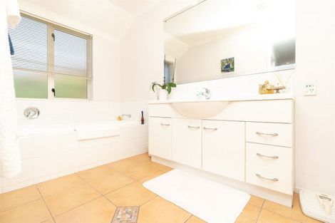 Photo of property in 10 Ruby Court, Chartwell, Hamilton, 3210