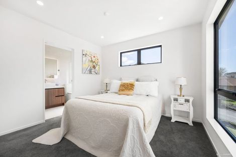 Photo of property in 11a Mimosa Place, Half Moon Bay, Auckland, 2012