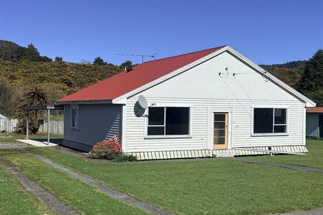 Photo of property in 3 Inverness Street, Dunollie, Runanga, 7803