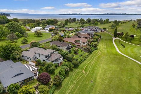 Photo of property in 62 Links View Drive, Omokoroa, 3114