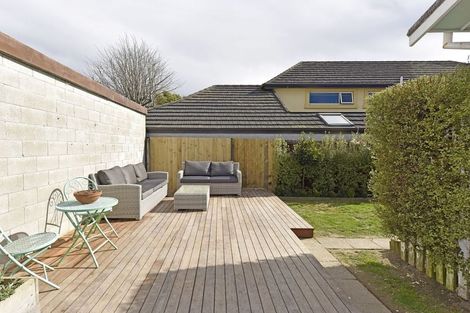 Photo of property in 1/9a Avonhead Road, Avonhead, Christchurch, 8042