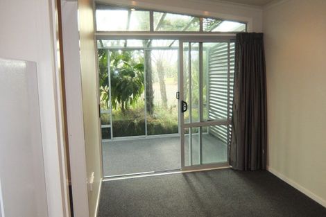 Photo of property in 16 Fleetwood Lane, Turitea, Palmerston North, 4472